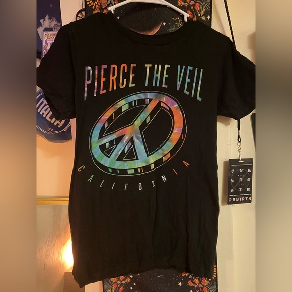 Pierce the Veil Shirt, Small - Picture 2 of 5